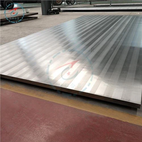 ٹائٹینیم پہنے نکل پلیٹ