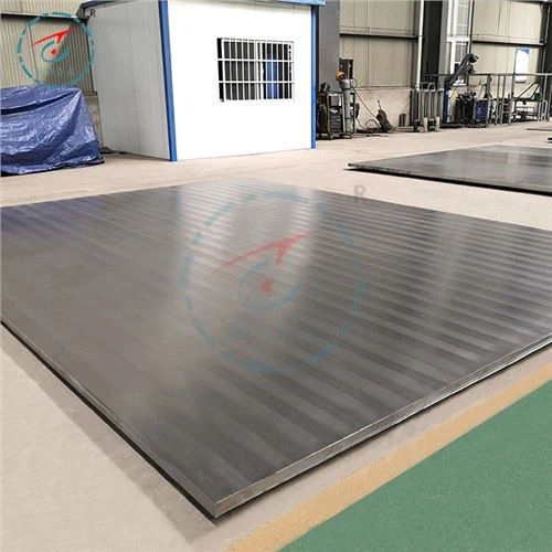 ٹائٹینیم پہنے سٹینلیس سٹیل پلیٹ